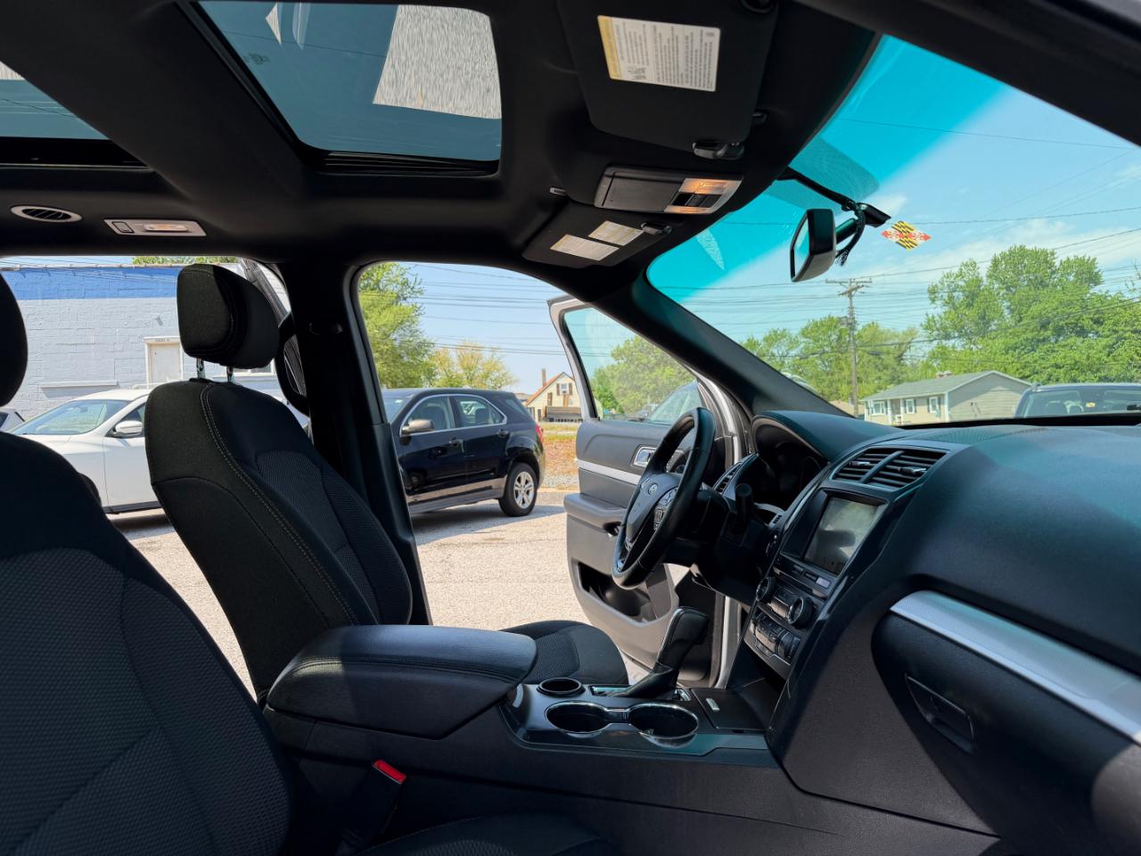 Ford Explorer XLT FWD 2017