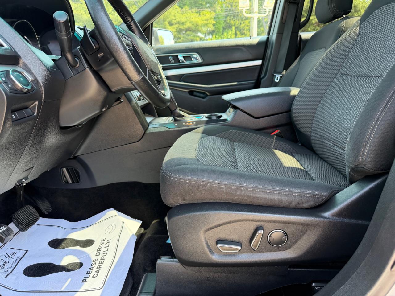 Ford Explorer XLT FWD 2017