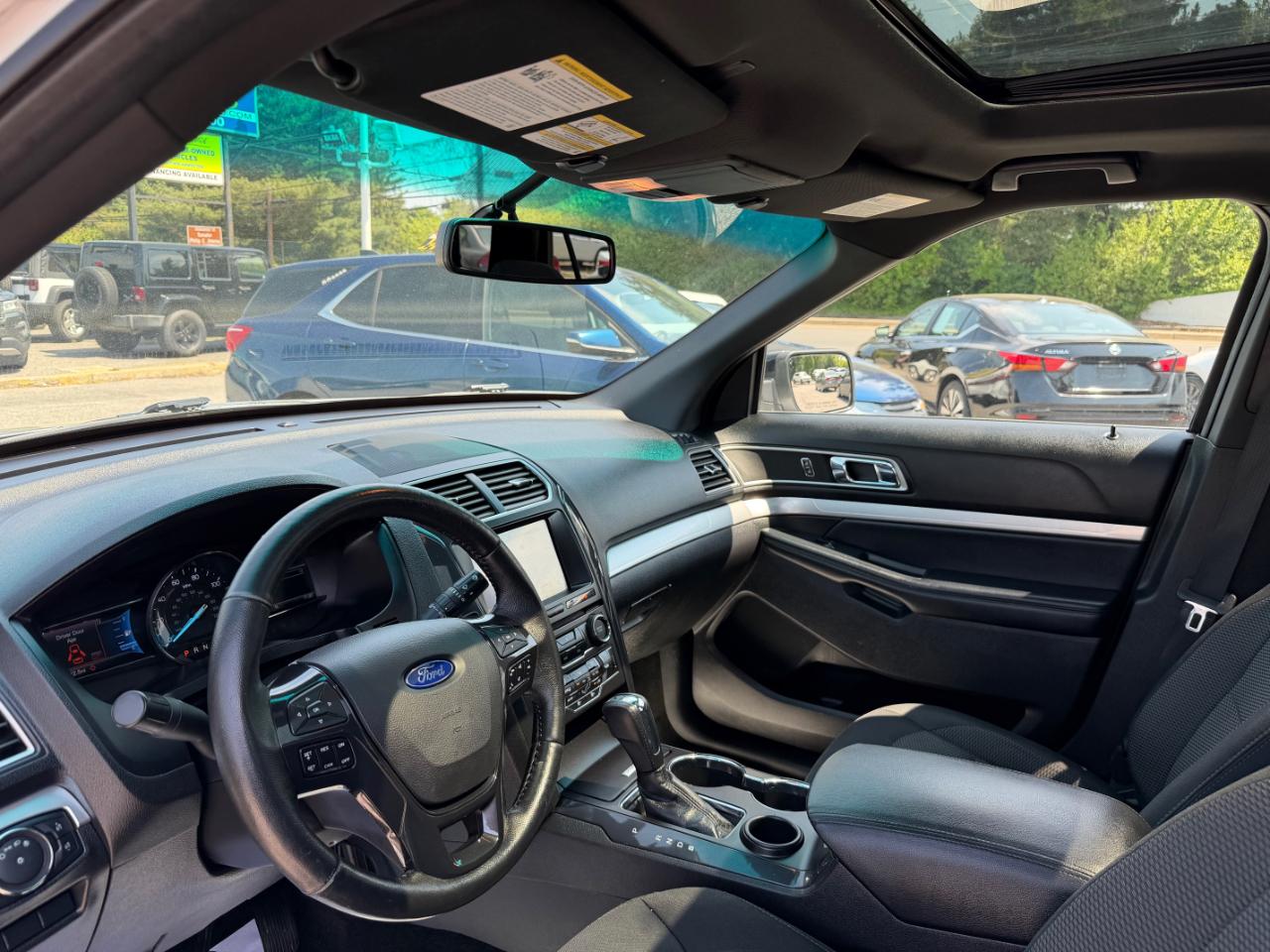Ford Explorer XLT FWD 2017
