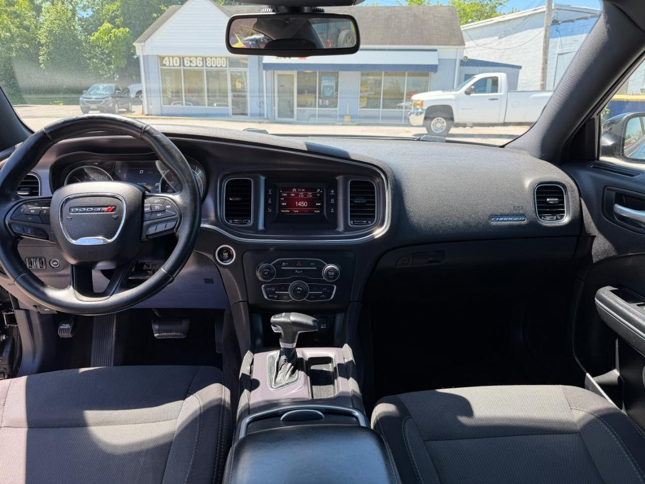 Dodge Charger 4dr Sdn SE RWD 2015