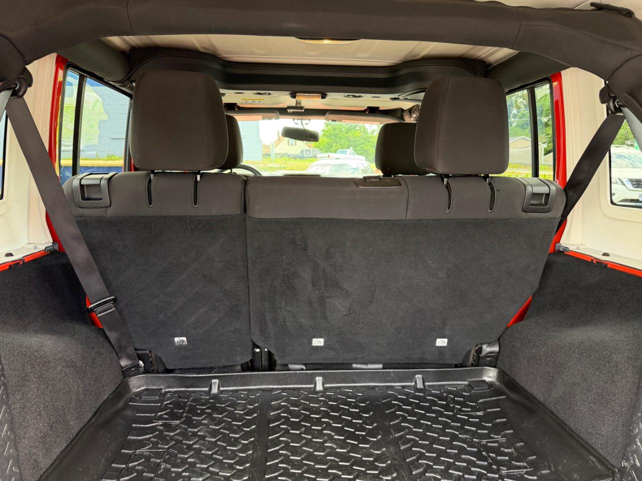 Jeep Wrangler Unlimited 4WD 4dr Sport 2015