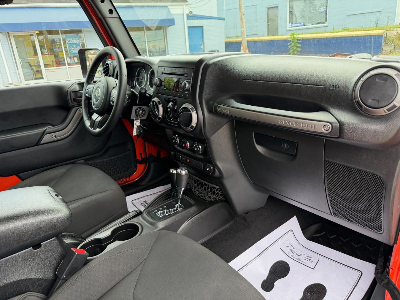 Jeep Wrangler Unlimited 4WD 4dr Sport 2015