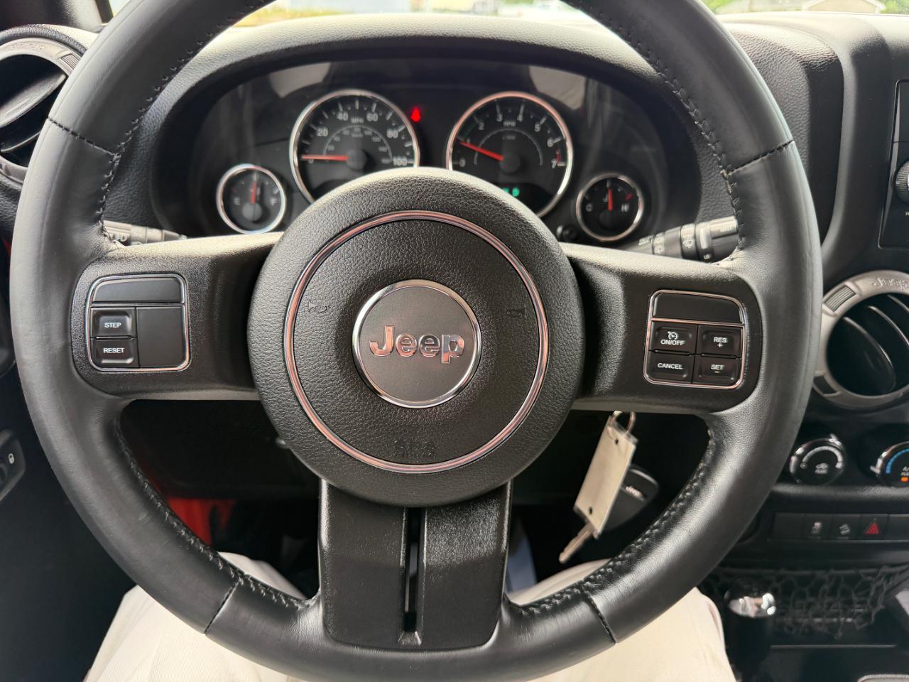 Jeep Wrangler Unlimited 4WD 4dr Sport 2015