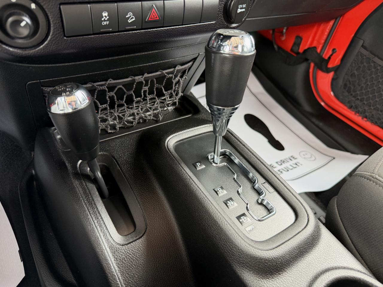 Jeep Wrangler Unlimited 4WD 4dr Sport 2015