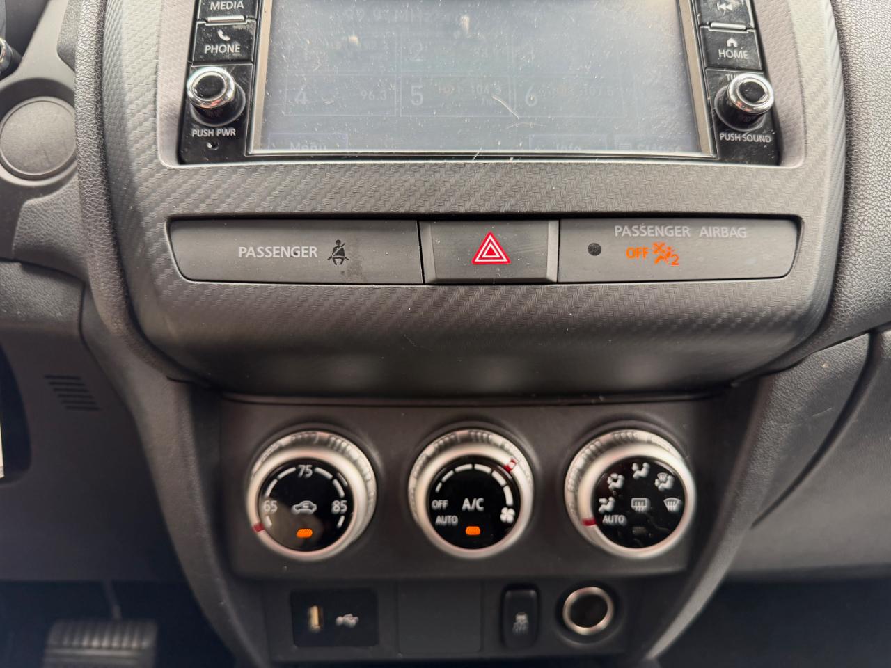 Mitsubishi Outlander Sport ES 2.0 CVT 2021