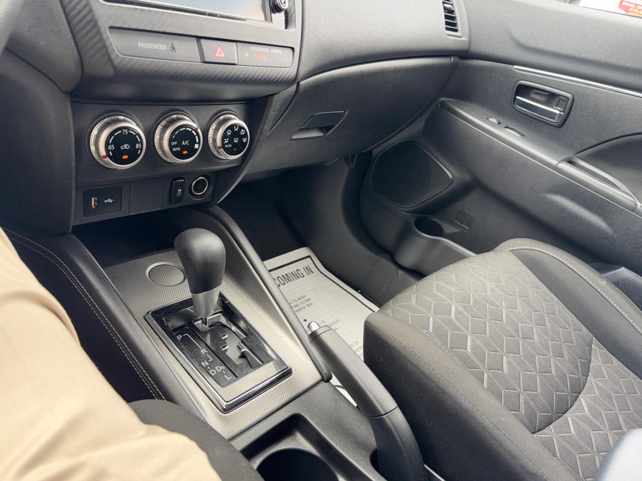 Mitsubishi Outlander Sport ES 2.0 CVT 2021