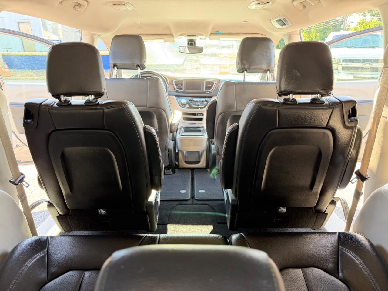Chrysler Pacifica Touring L FWD 2018