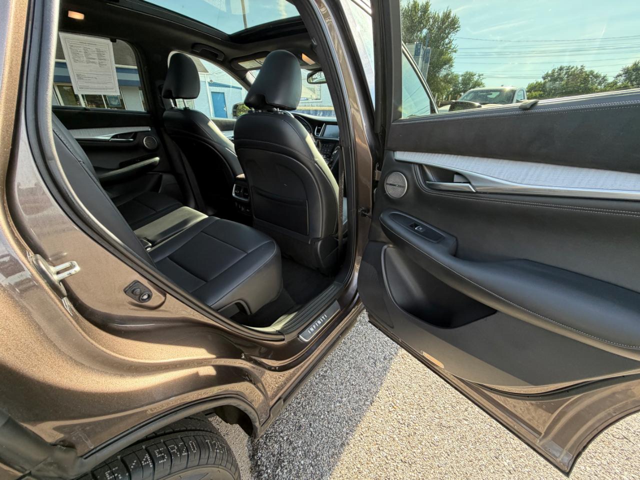 Infiniti QX50 ESSENTIAL AWD 2019