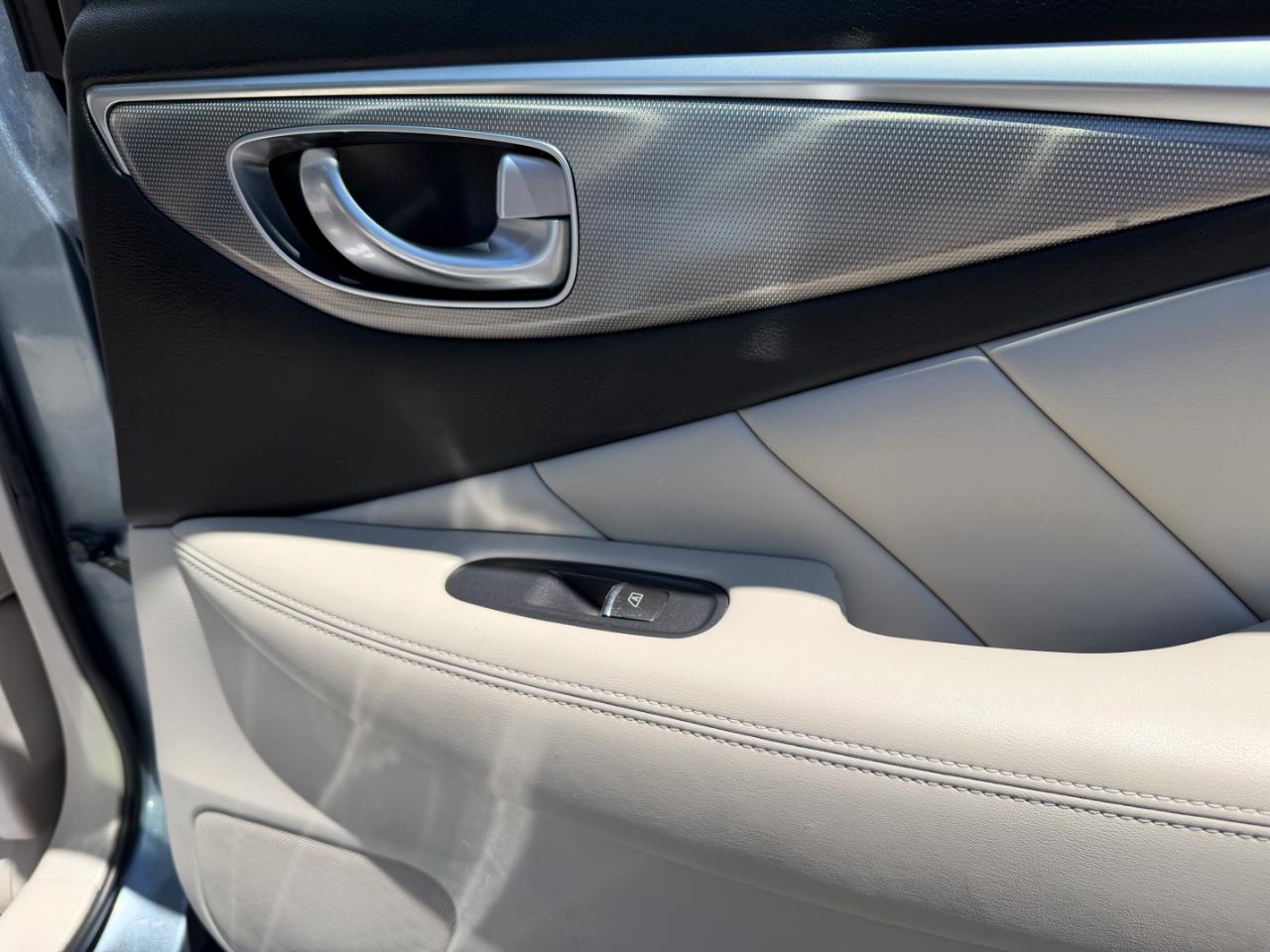 Infiniti Q50 4dr Sdn Premium AWD 2015