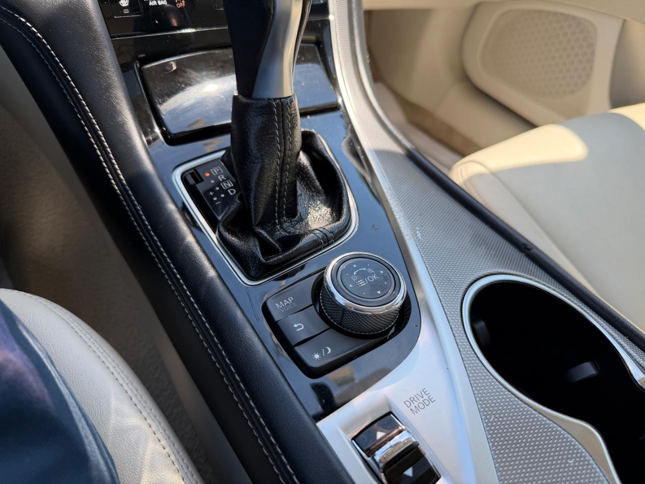 Infiniti Q50 4dr Sdn Premium AWD 2015