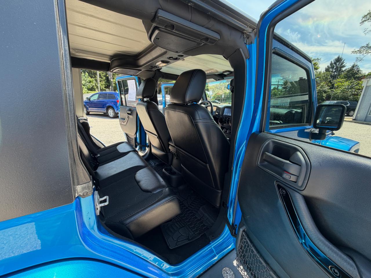 Jeep Wrangler Unlimited 4WD 4dr Backcountry *Ltd Avail* 2016
