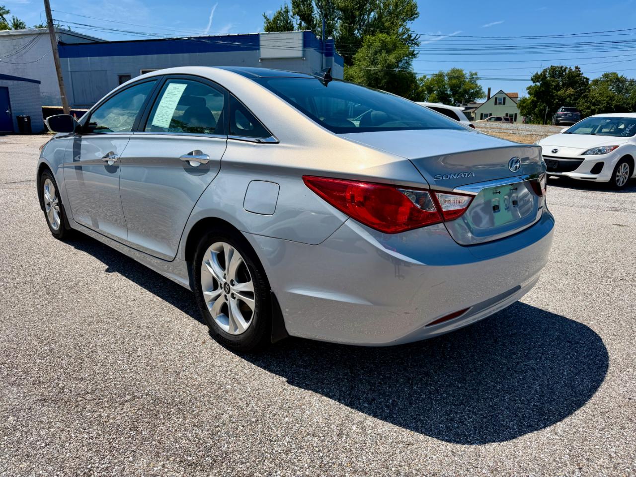 Hyundai Sonata 4dr Sdn 2.4L Auto Limited PZEV 2012