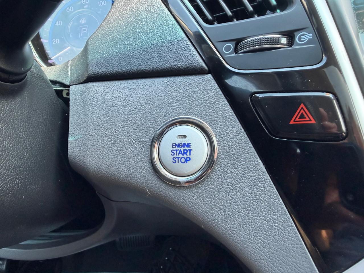 Hyundai Sonata 4dr Sdn 2.4L Auto Limited PZEV 2012