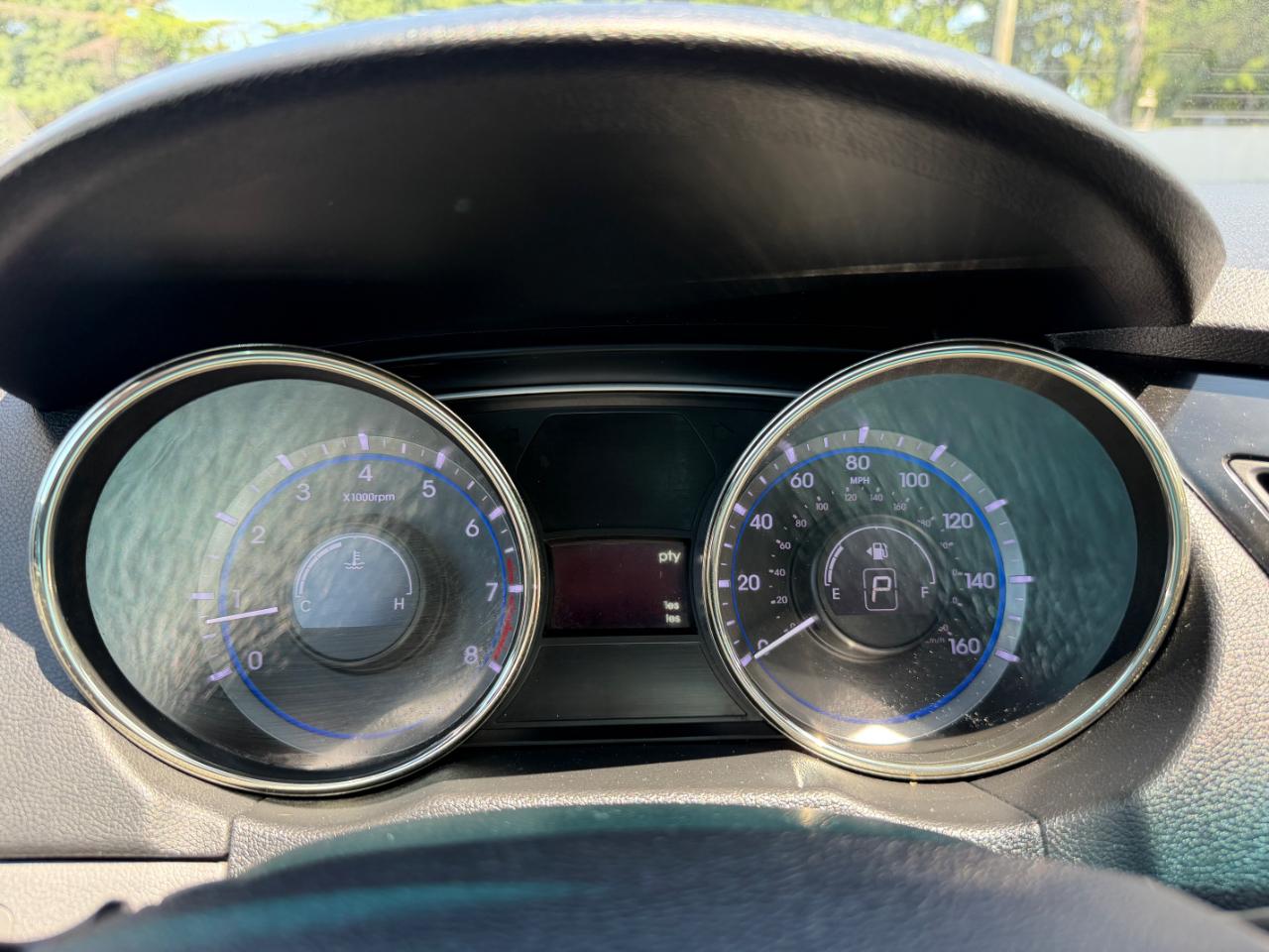 Hyundai Sonata 4dr Sdn 2.4L Auto Limited PZEV 2012