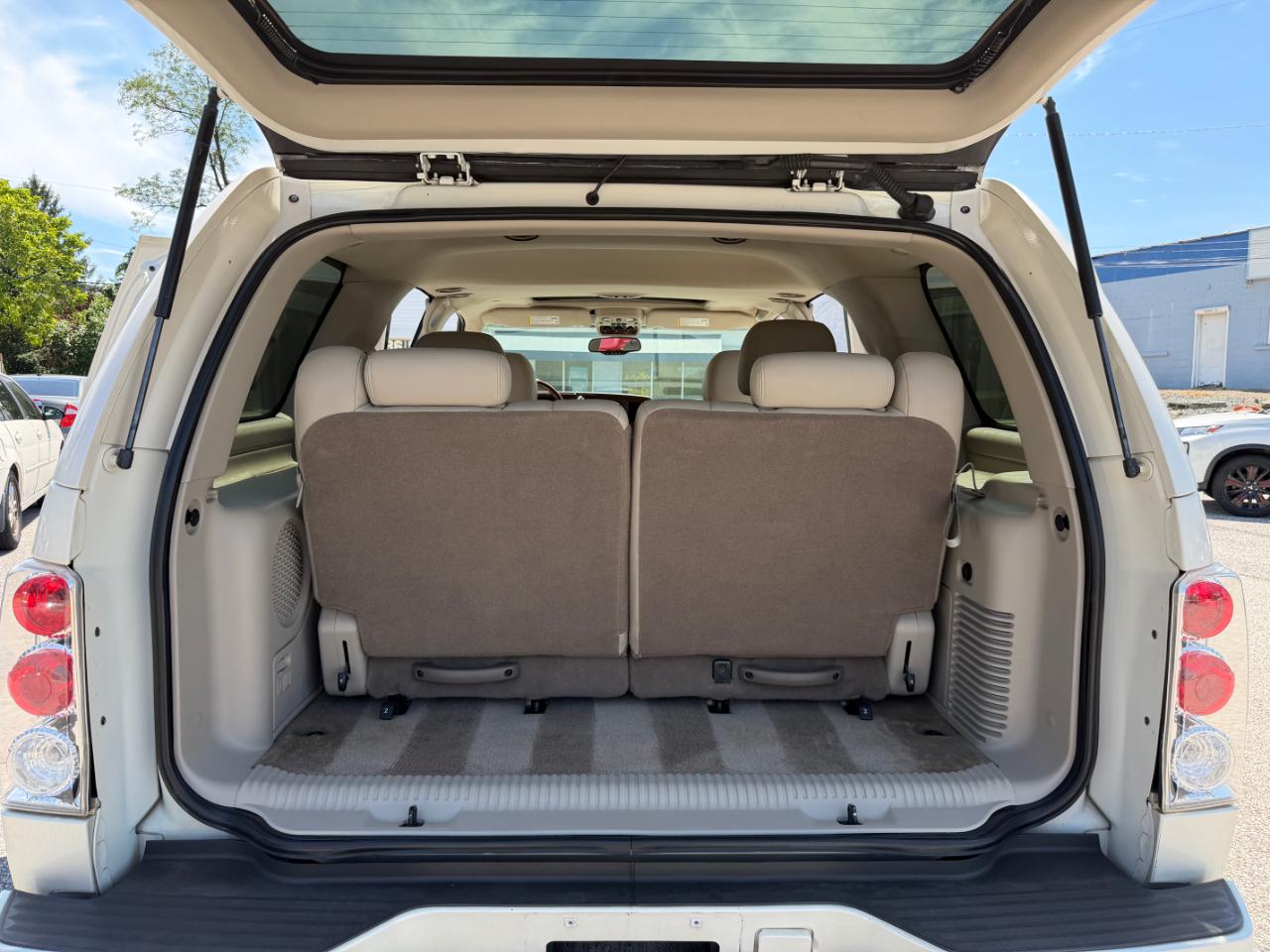 Cadillac Escalade 4dr AWD 2006