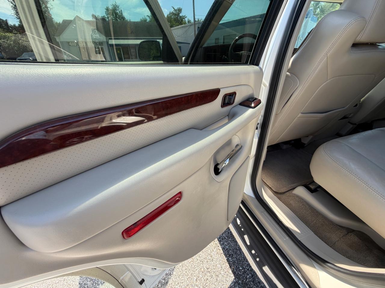 Cadillac Escalade 4dr AWD 2006