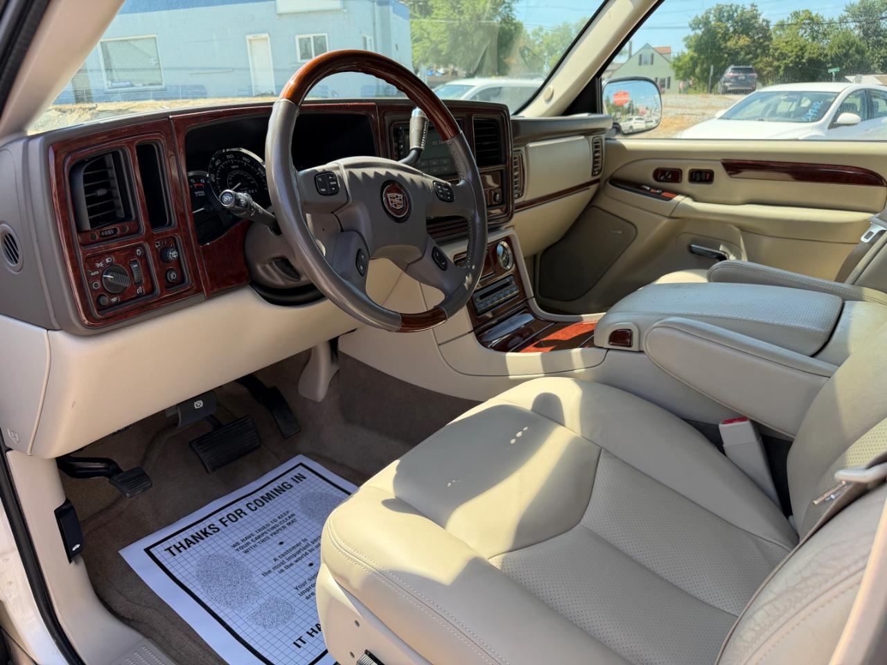 Cadillac Escalade 4dr AWD 2006