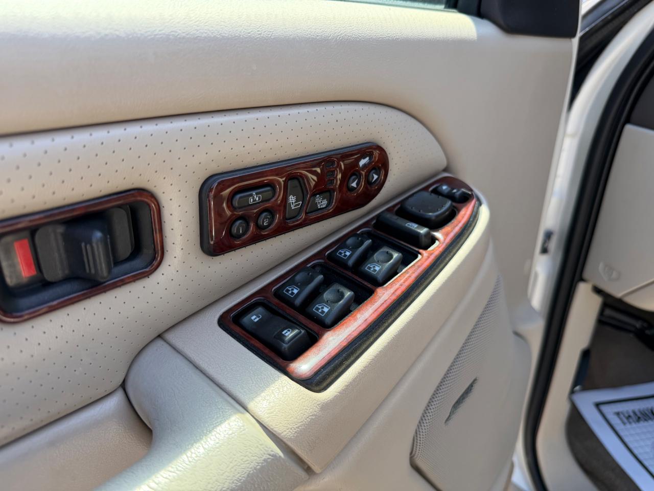 Cadillac Escalade 4dr AWD 2006