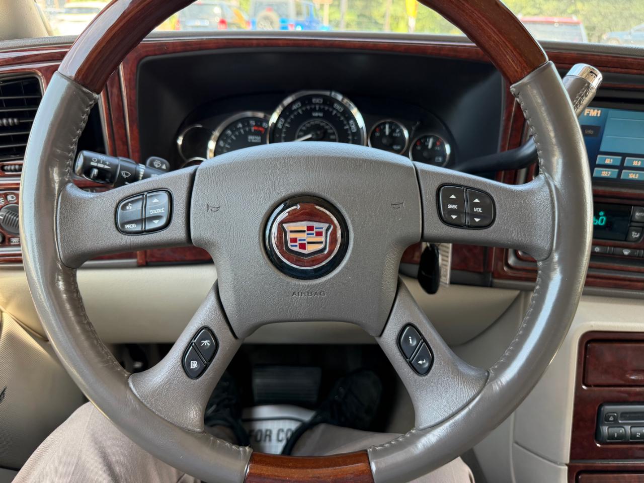 Cadillac Escalade 4dr AWD 2006