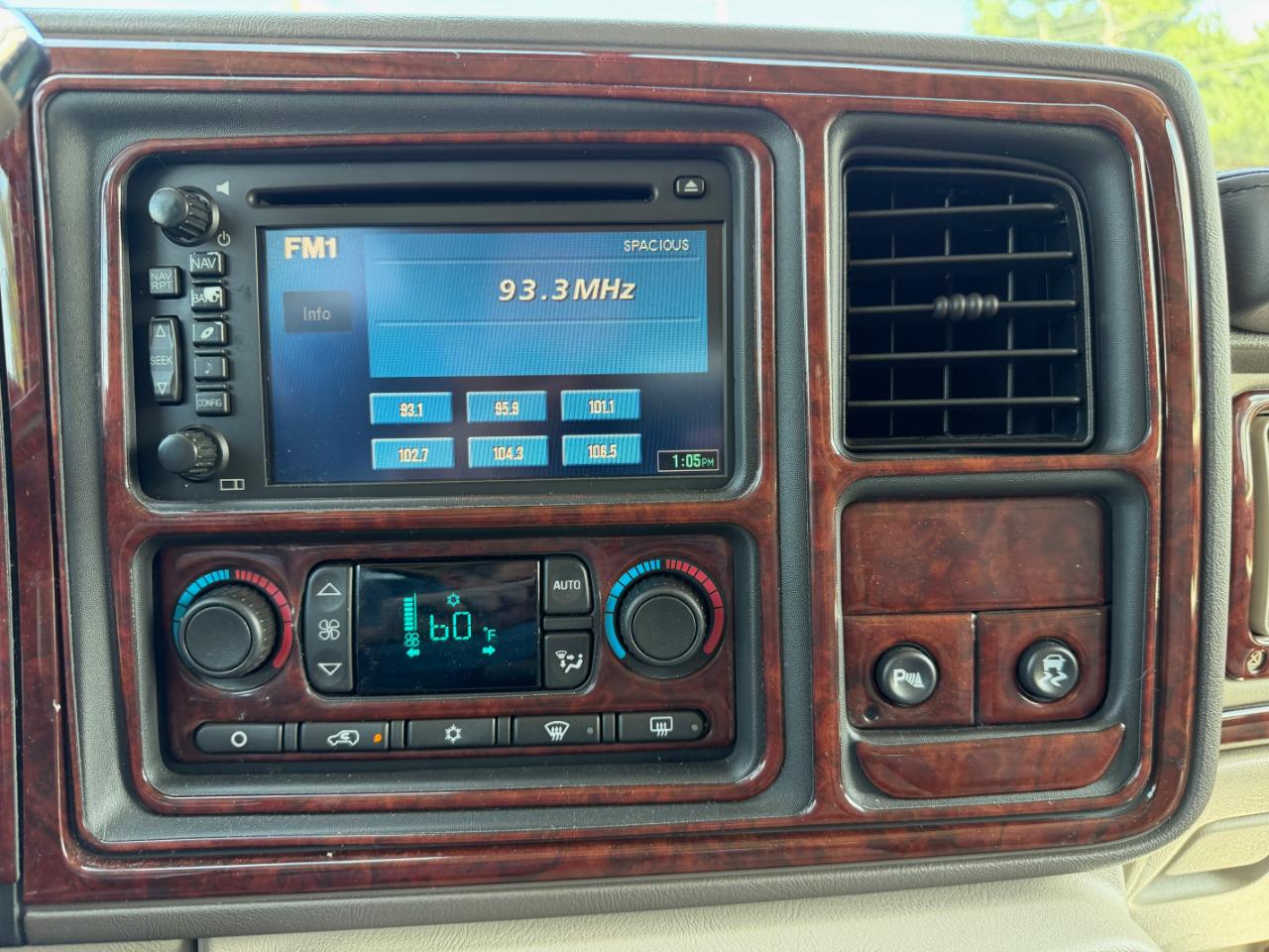 Cadillac Escalade 4dr AWD 2006