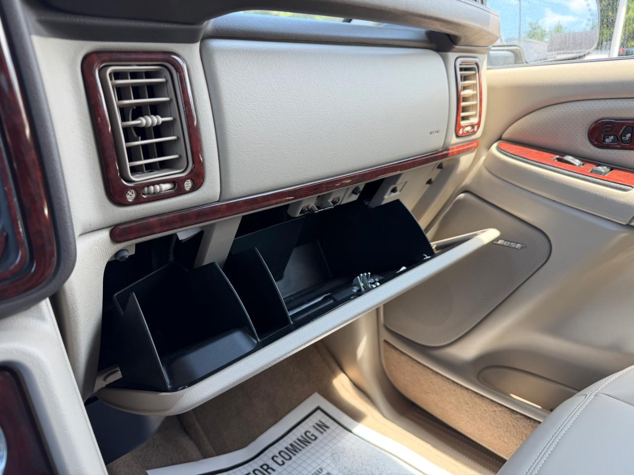 Cadillac Escalade 4dr AWD 2006