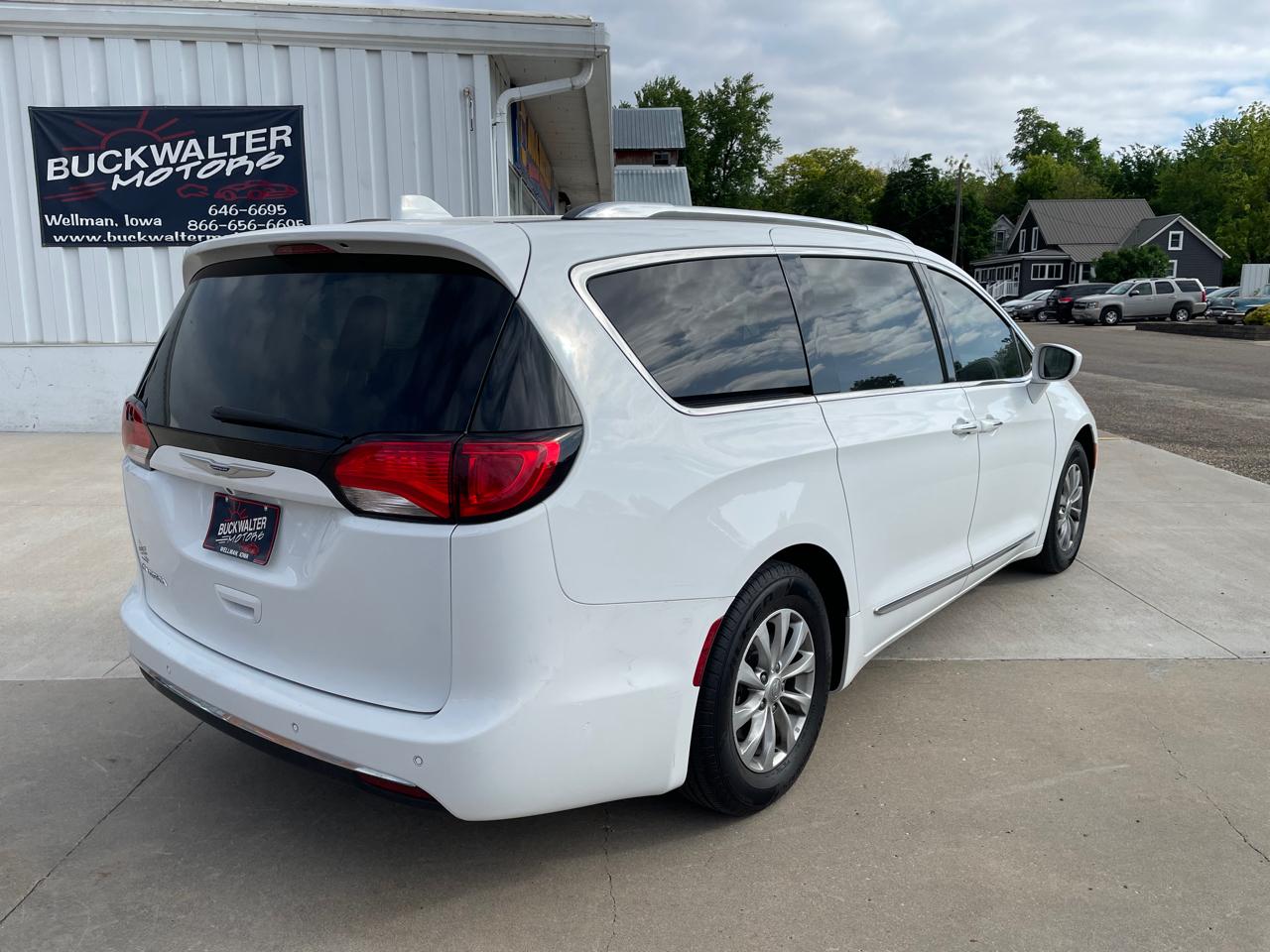 Chrysler Pacifica Touring-L 2018