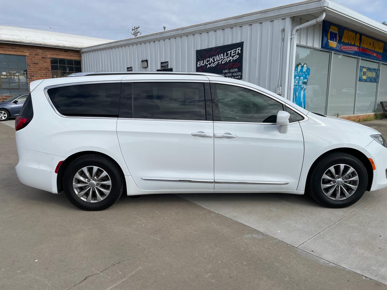 Chrysler Pacifica Touring-L 2018