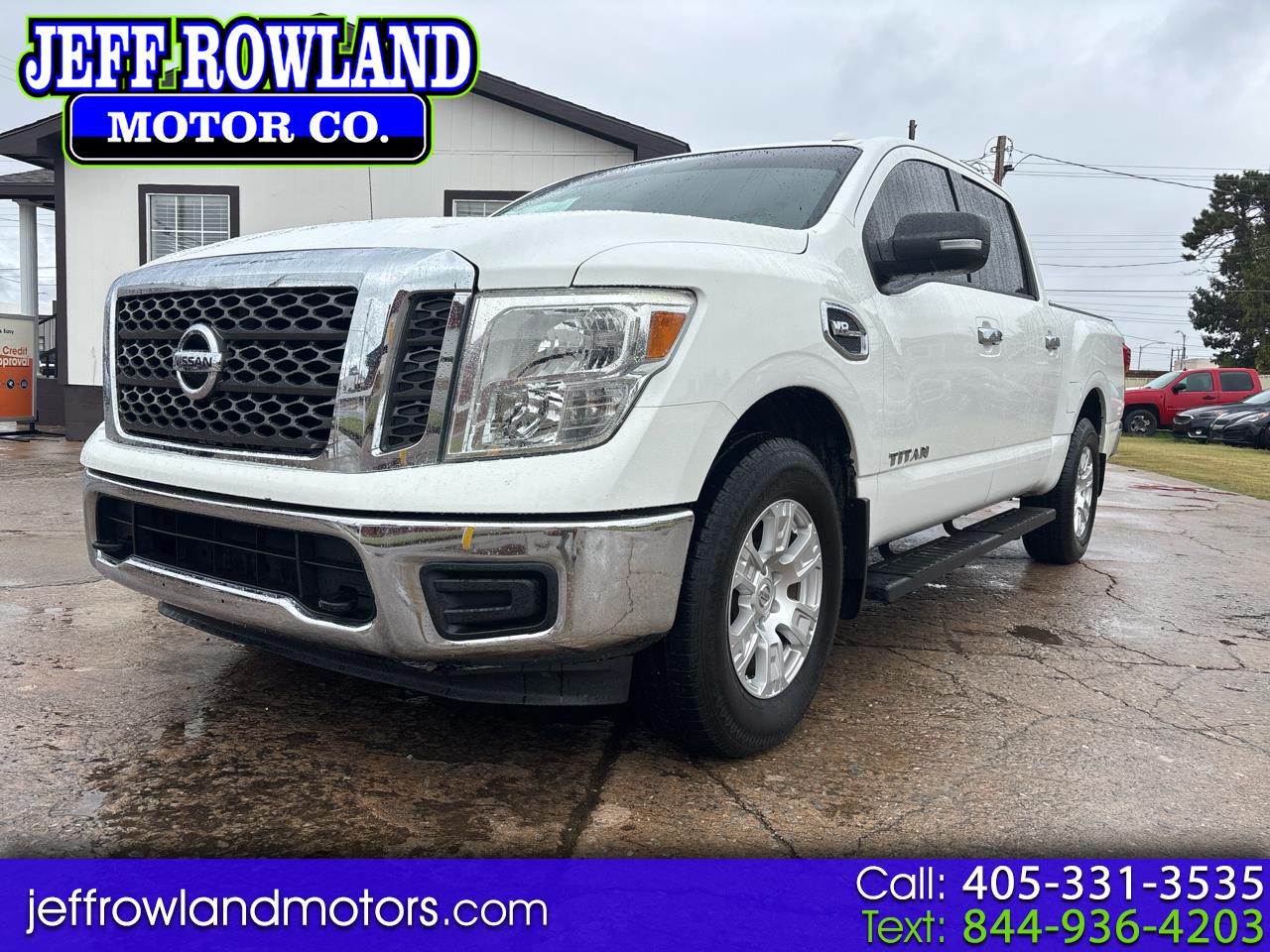 2017 Nissan Titan SV Crew Cab 4WD