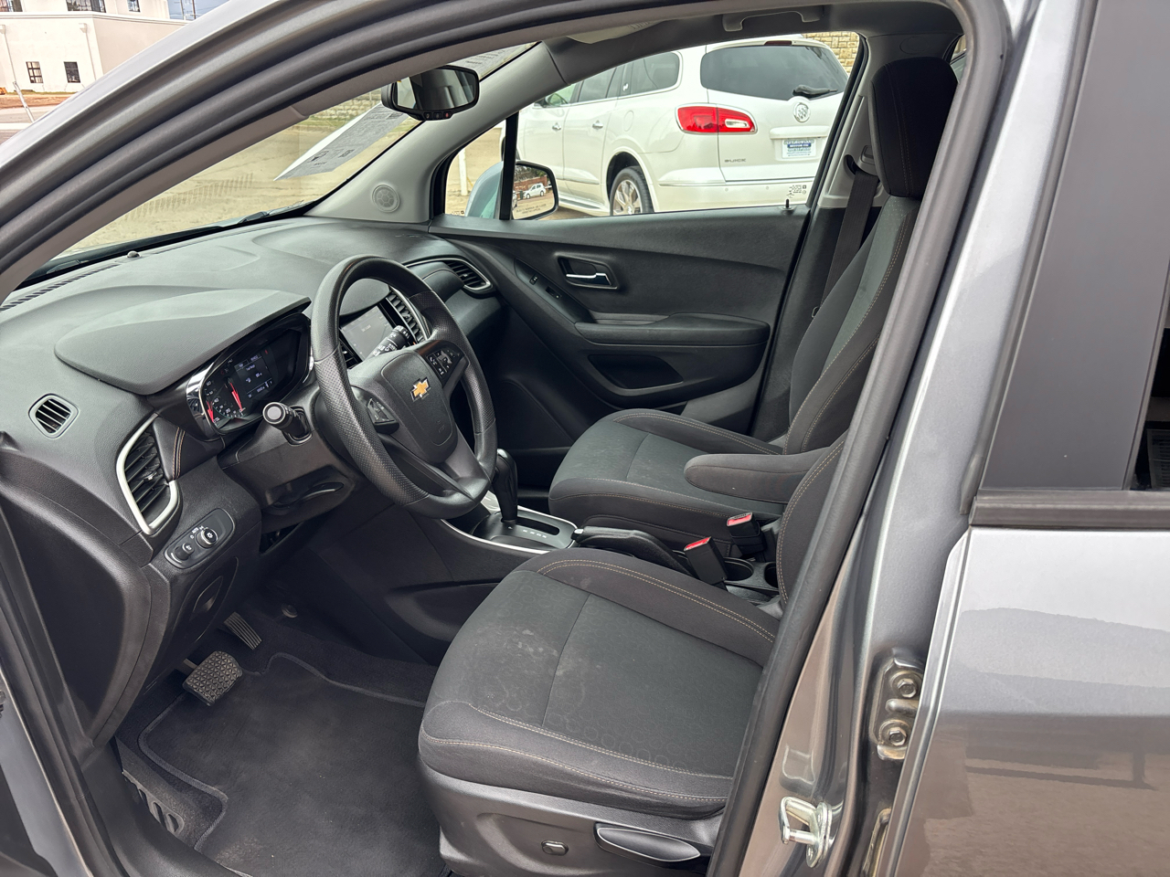 Chevrolet Trax LS FWD 2020 Chevrolet Trax LS FWD 2020