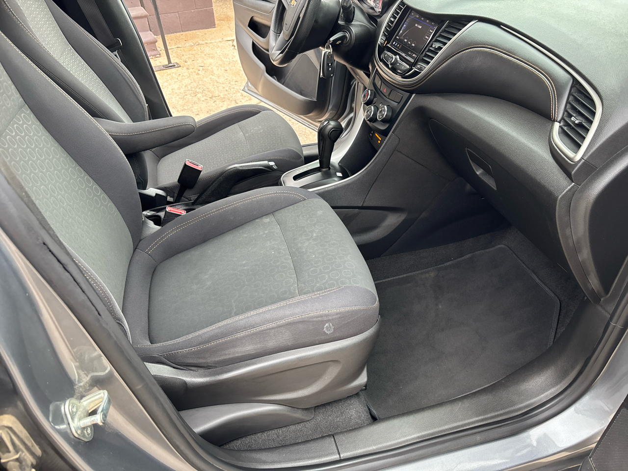 Chevrolet Trax LS FWD 2020 Chevrolet Trax LS FWD 2020