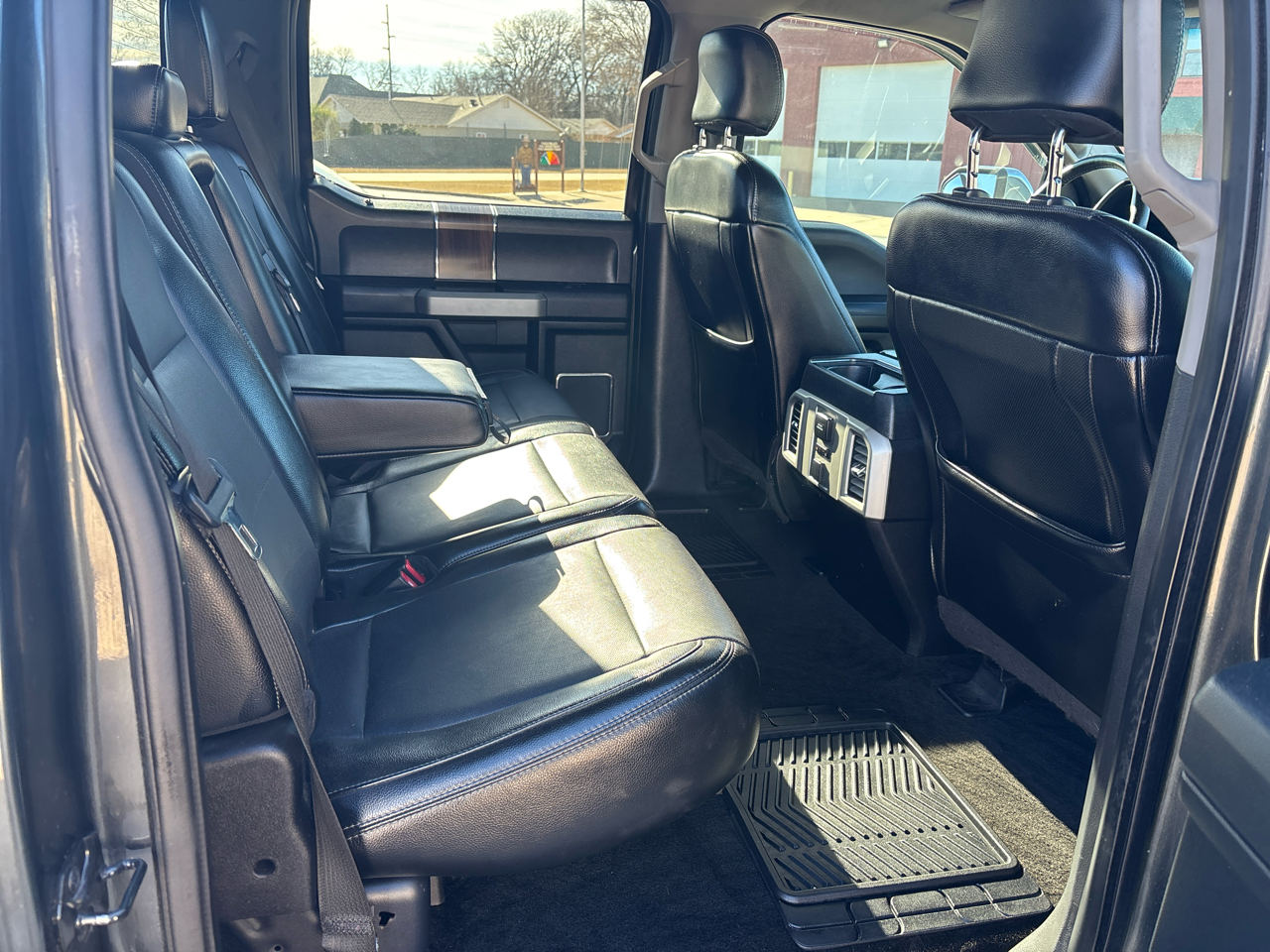 Ford F-150 Lariat SuperCrew 2WD 2015