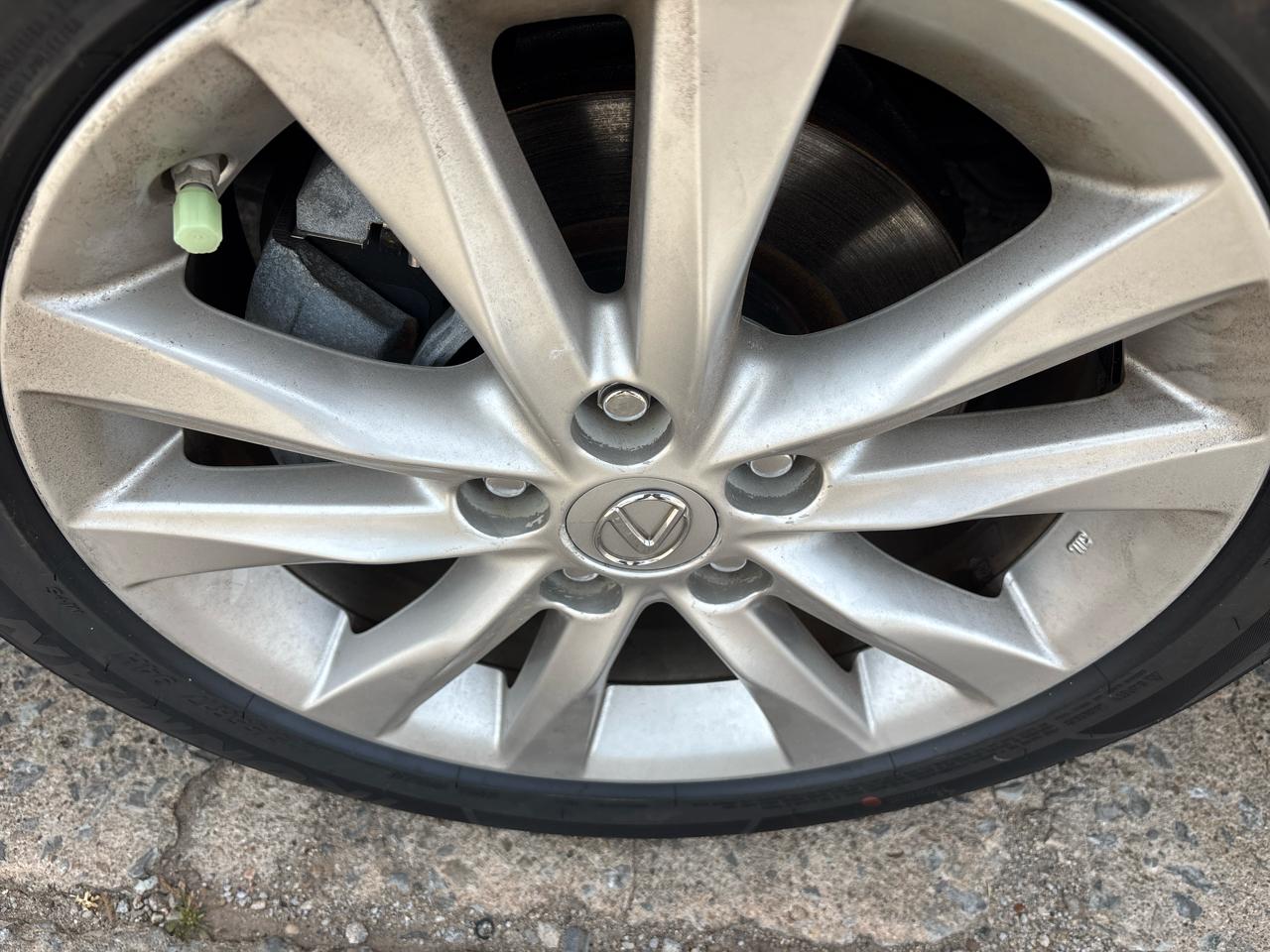 Lexus ES 350 Sedan 2012