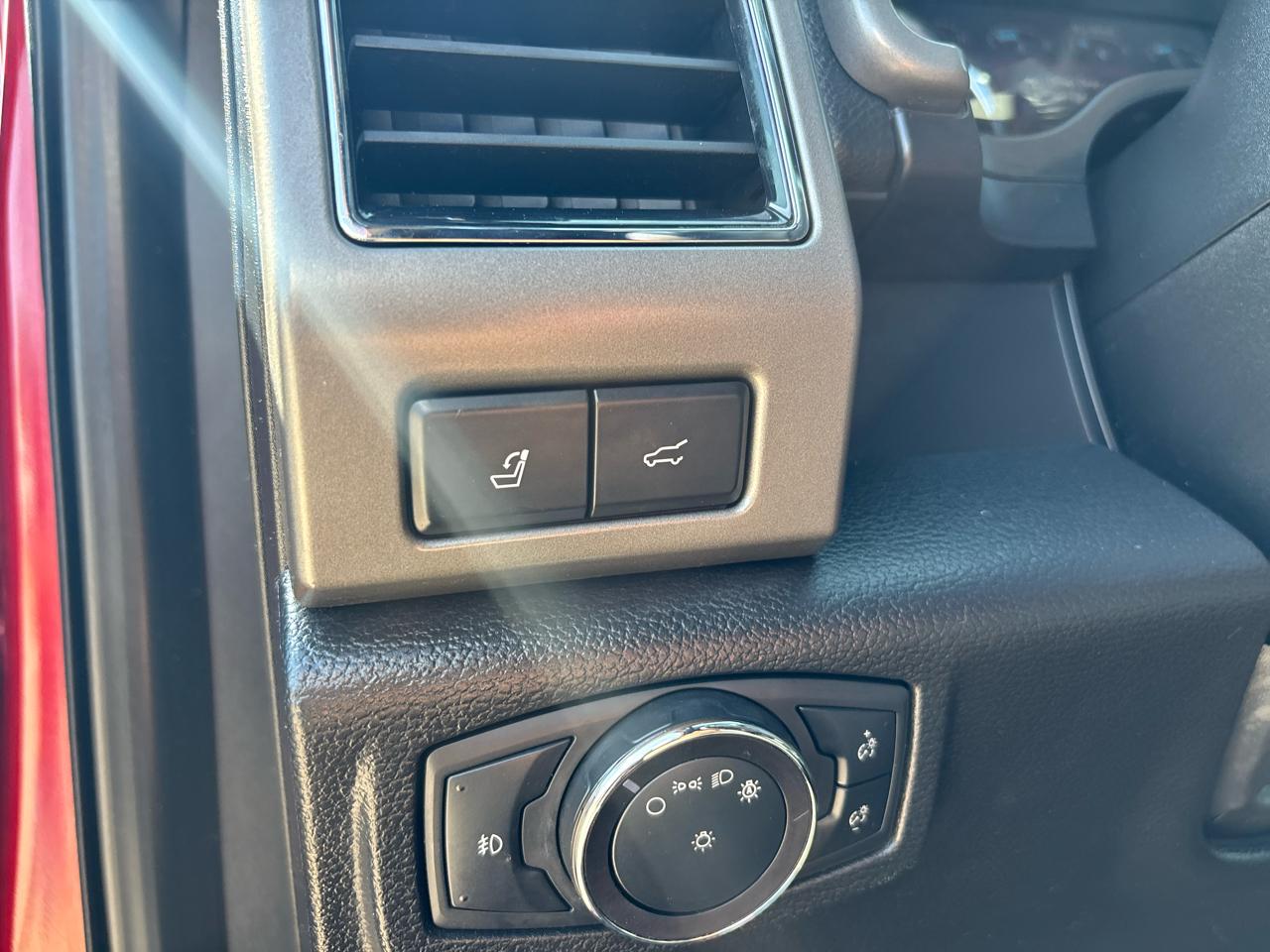 Ford Expedition XLT 2020