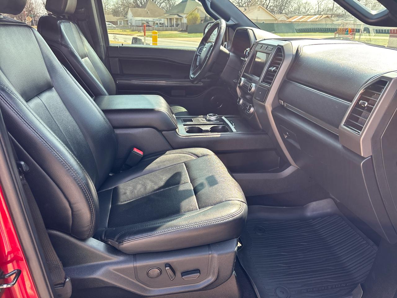 Ford Expedition XLT 2020