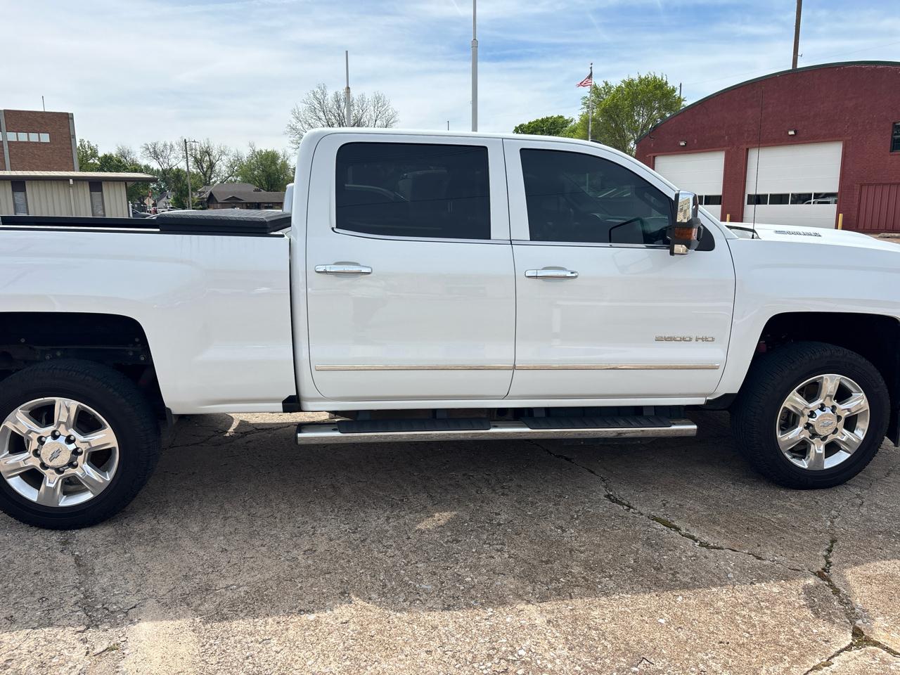 Chevrolet Silverado 2500HD LTZ Crew Cab 4WD 2018