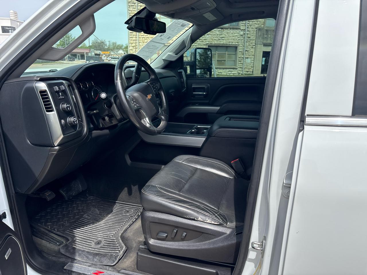 Chevrolet Silverado 2500HD LTZ Crew Cab 4WD 2018