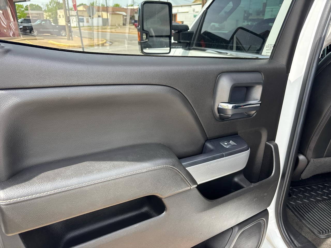 Chevrolet Silverado 2500HD LTZ Crew Cab 4WD 2018