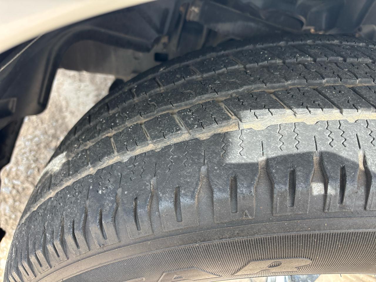 RAM 1500 SLT Crew Cab SWB 4WD 2016