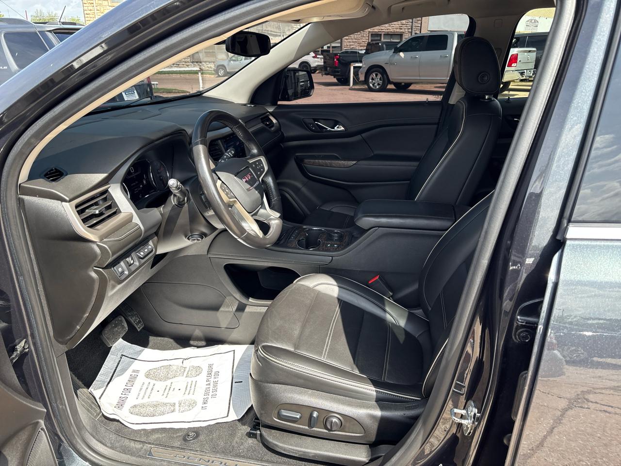 GMC Acadia Denali AWD 2022