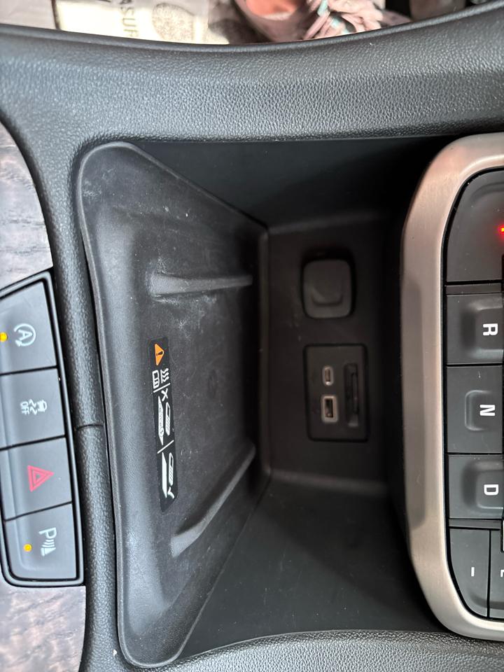 GMC Acadia Denali AWD 2022