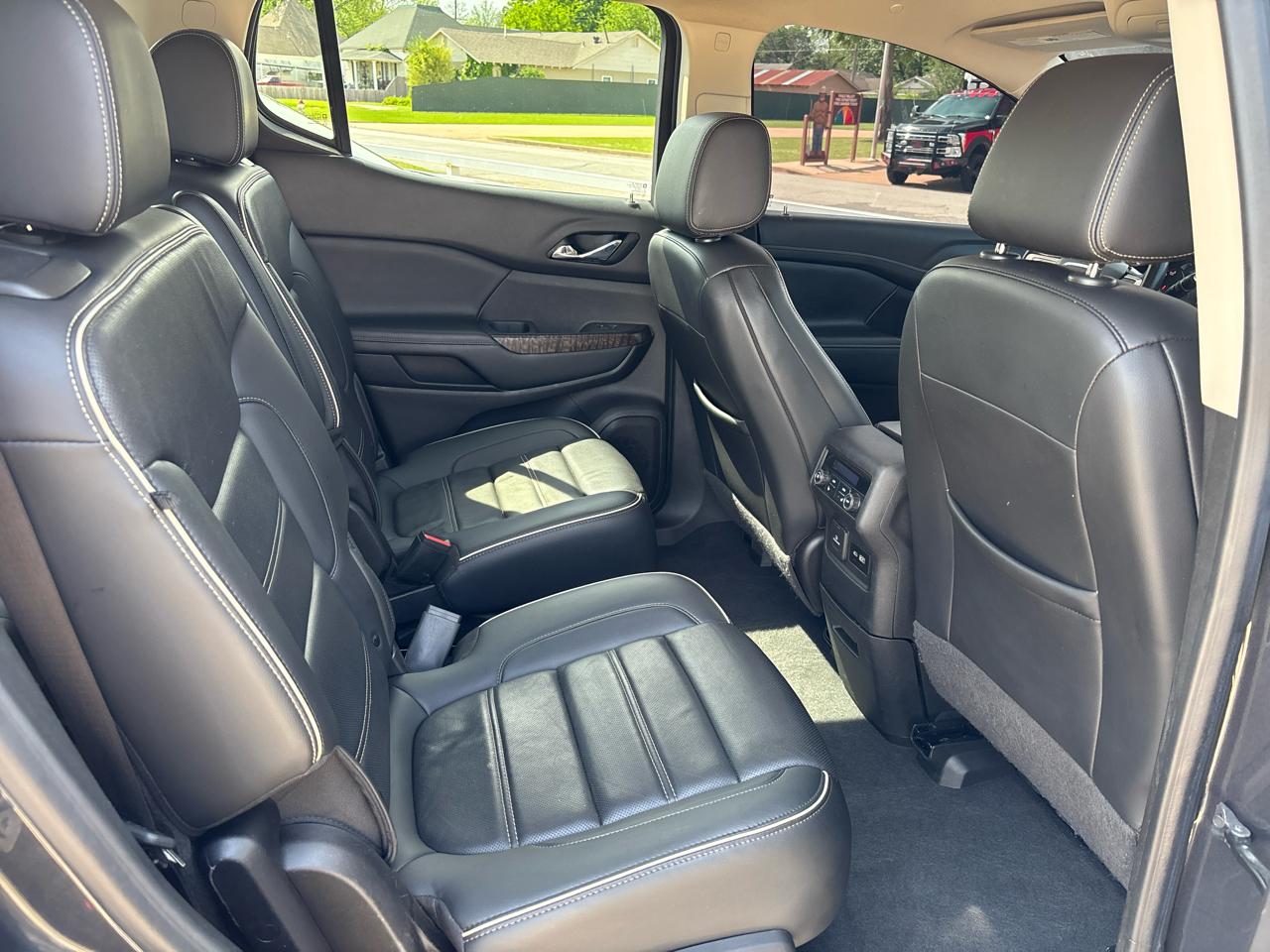 GMC Acadia Denali AWD 2022