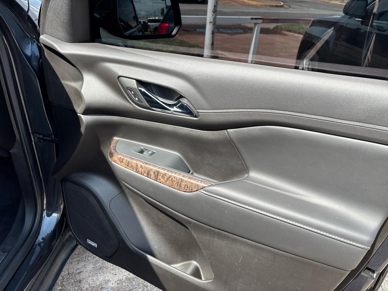 GMC Acadia Denali AWD 2022