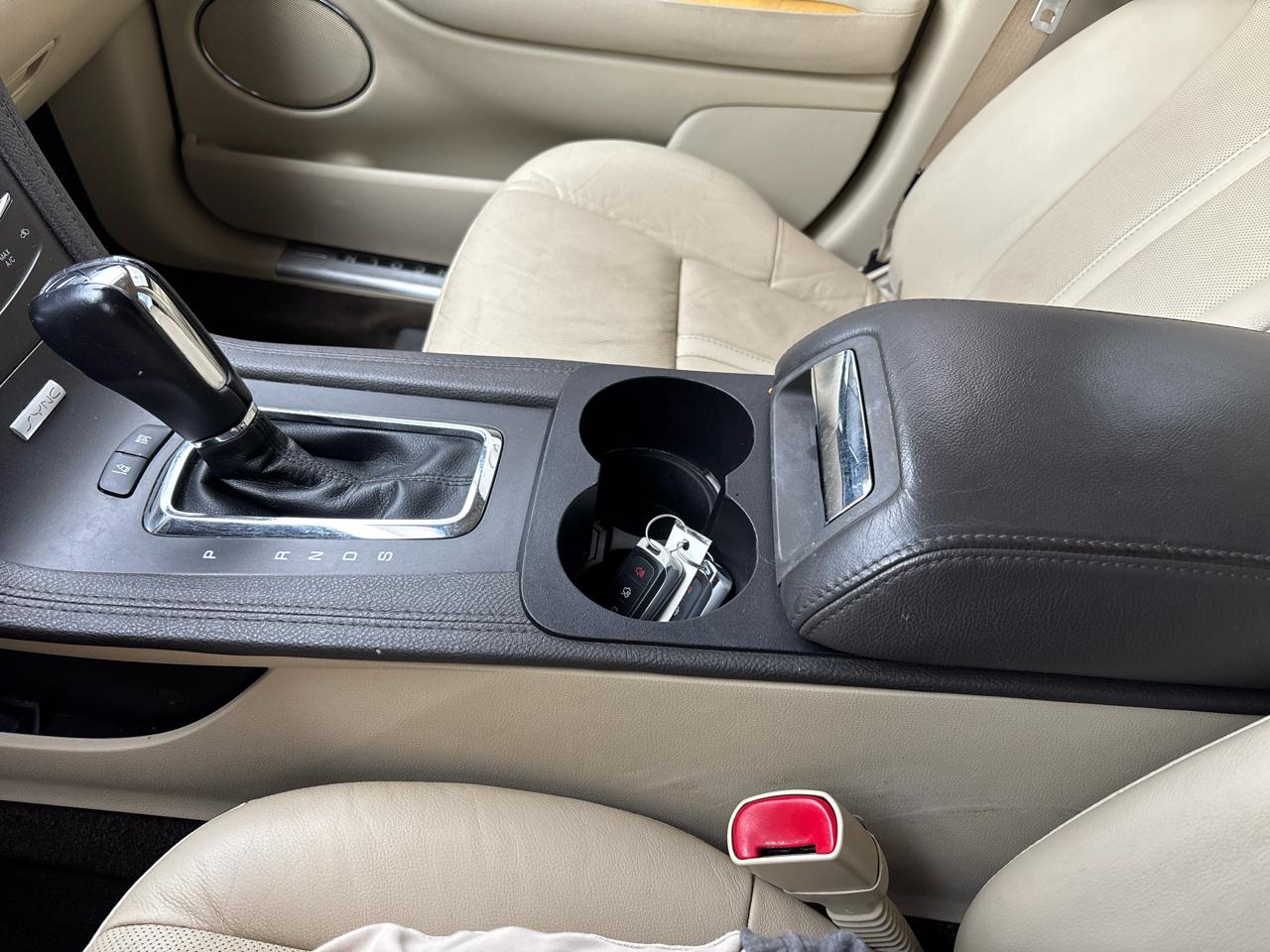 Lincoln MKT Reserve 2019