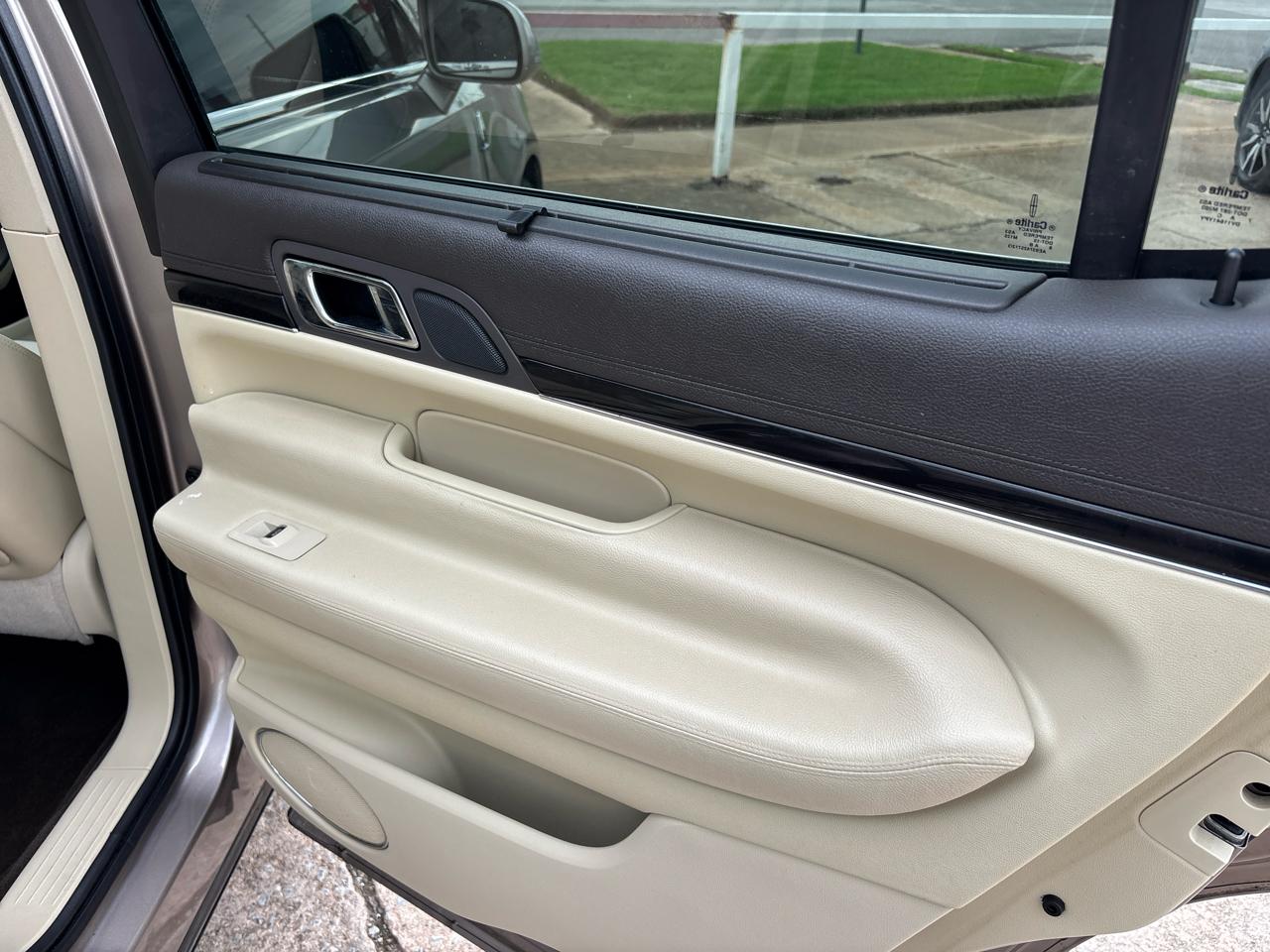 Lincoln MKT Reserve 2019