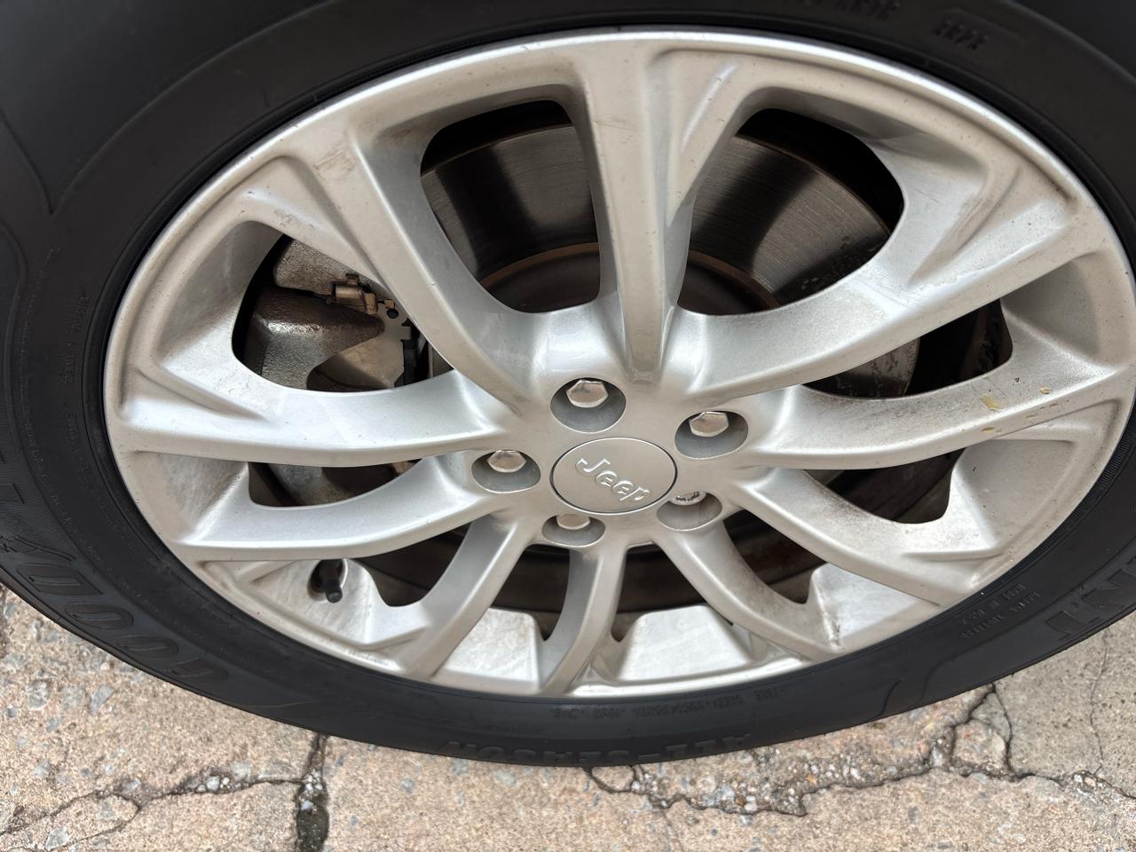 Jeep Cherokee Latitude 4WD 2019