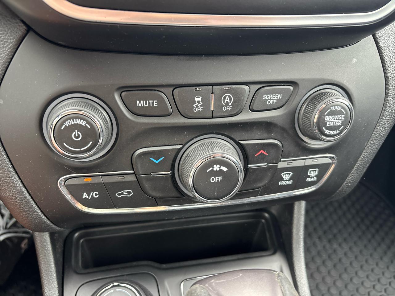 Jeep Cherokee Latitude 4WD 2019