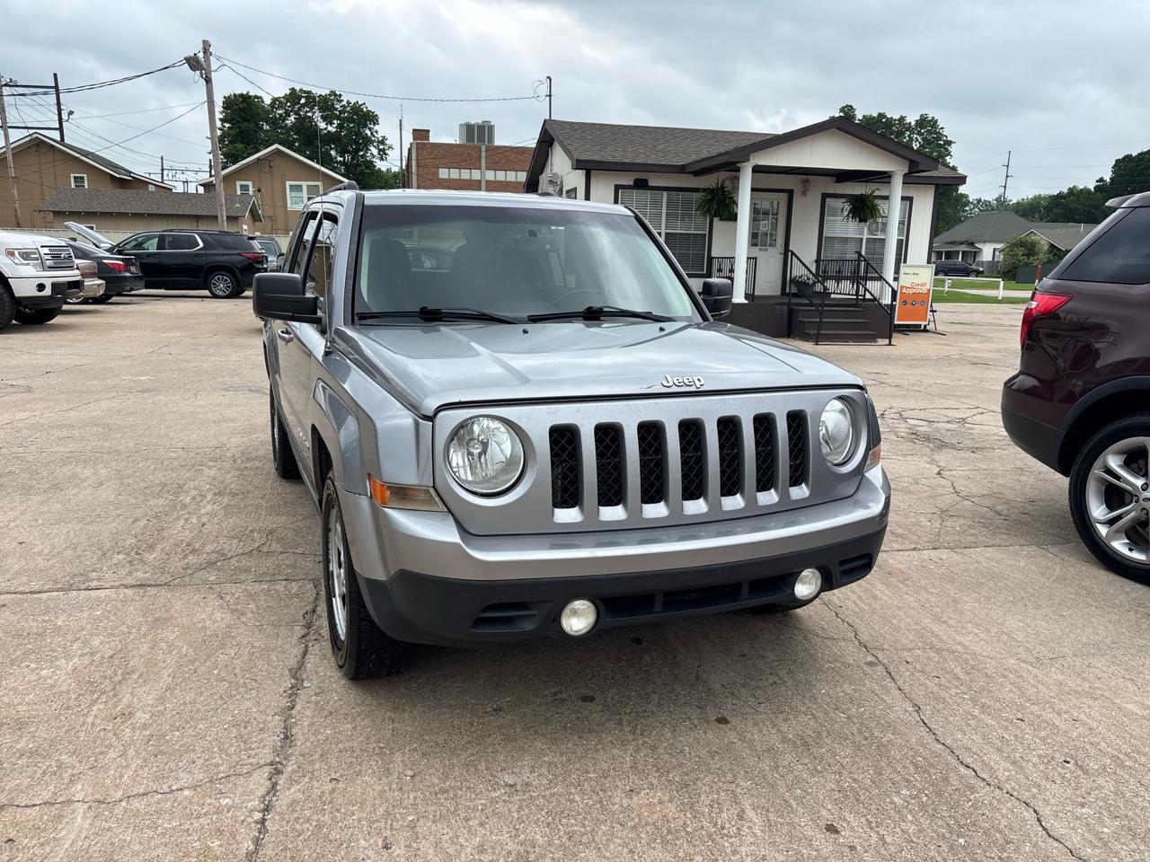 Jeep Patriot Latitude 2WD 2016