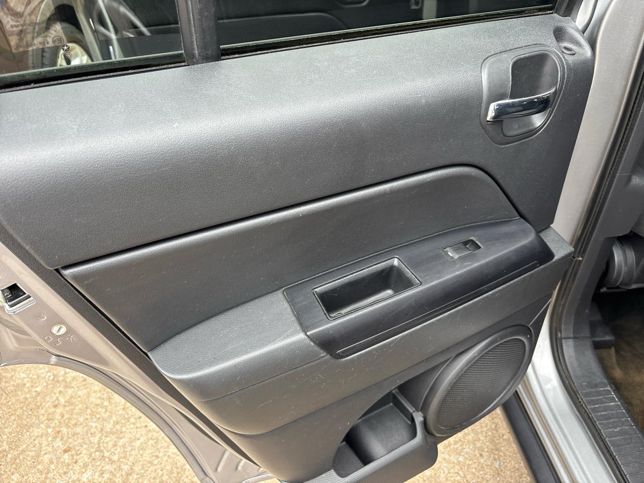 Jeep Patriot Latitude 2WD 2016