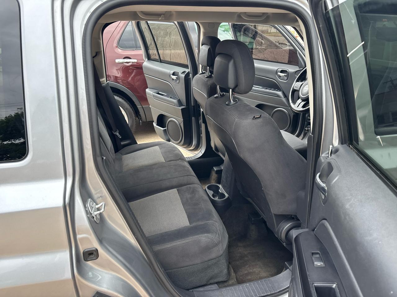 Jeep Patriot Latitude 2WD 2016