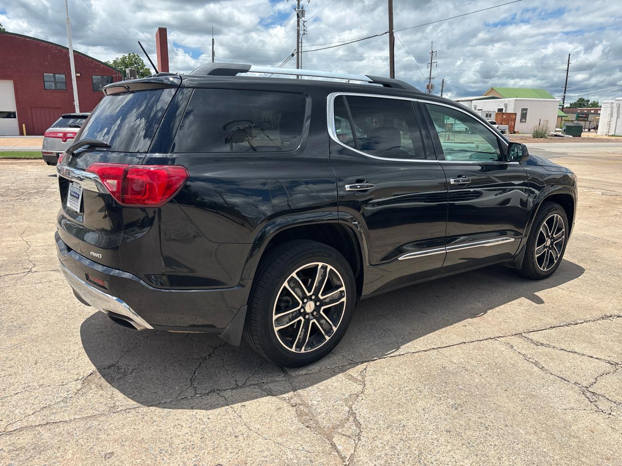 GMC Acadia Denali AWD 2017